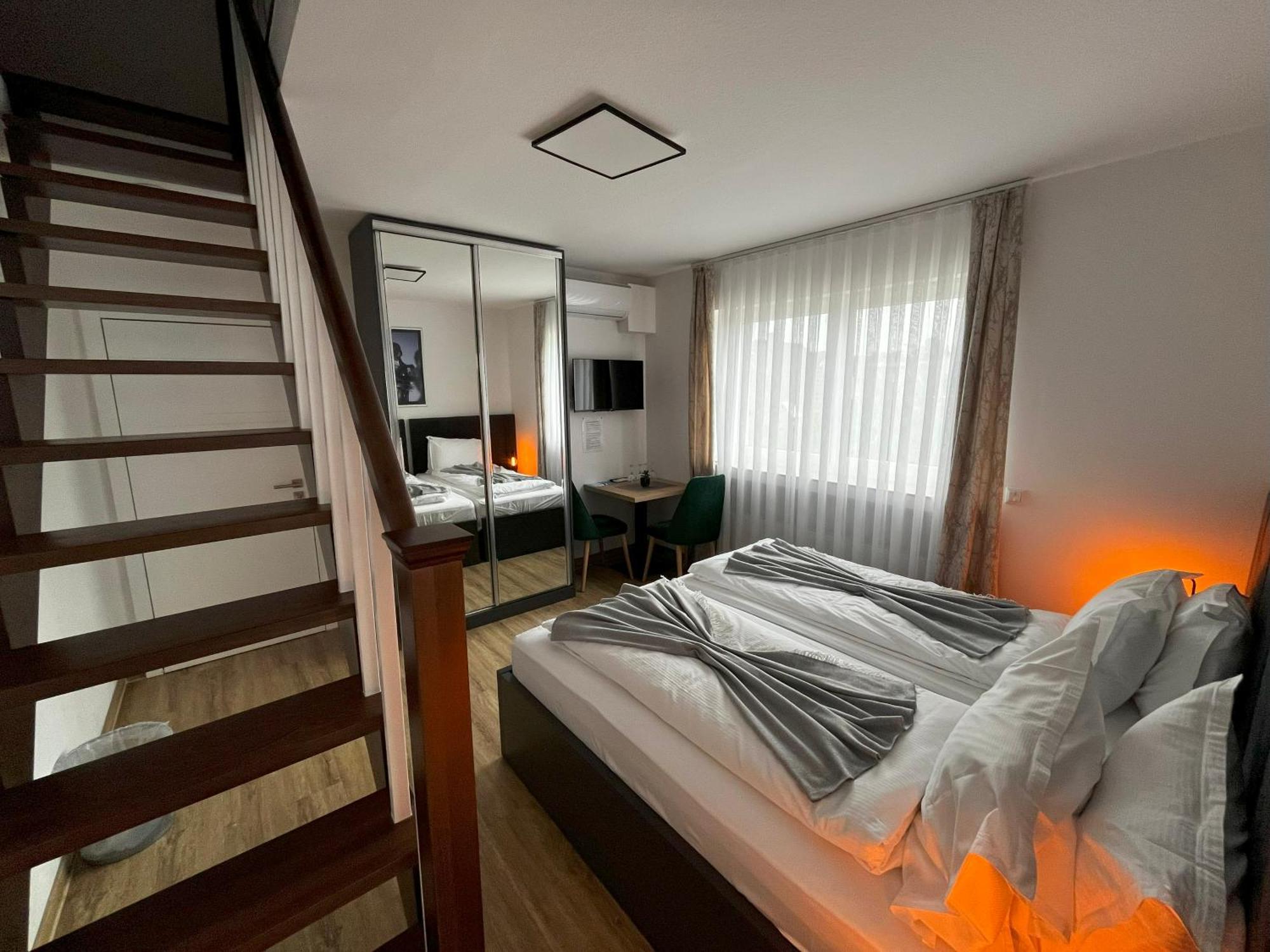 Haven Hotels - Hotel Dona Bergisch Gladbach Exterior foto